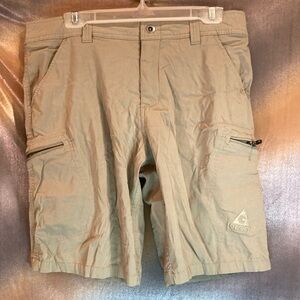 Gerry Weber Men's Khaki Cargo Shorts.‎ Box S